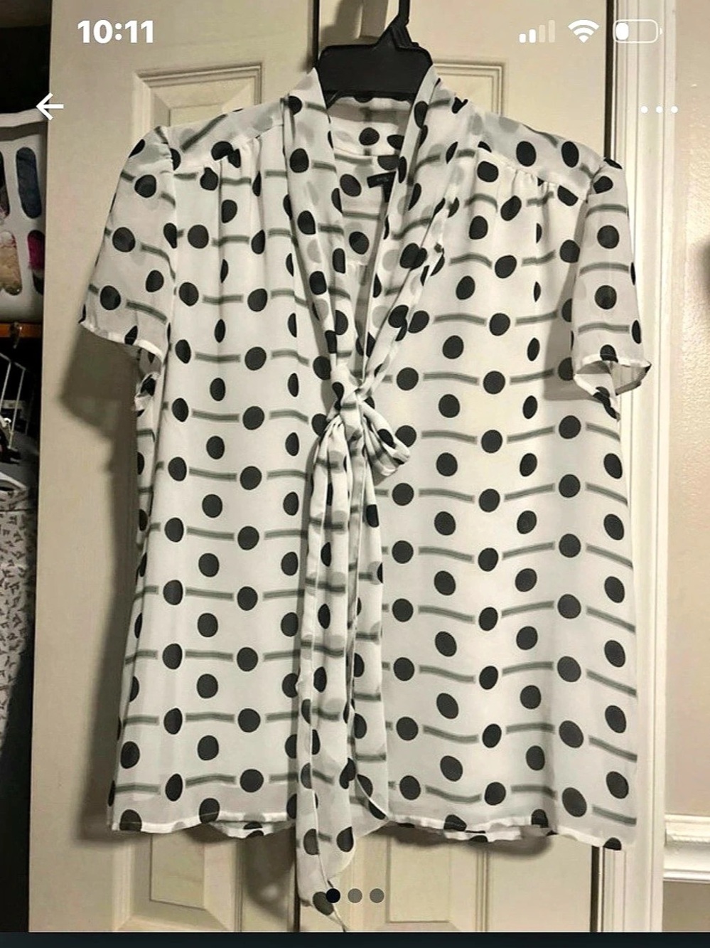 Ann Taylor Factory Polka Dot Tie Front Blouse in White & Black Size Medium
